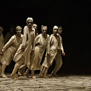 May B. Avec l'aimable autorisation du Les Célestins, Théâtre de Lyon