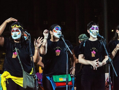 Pa’Ladrar Fino evita reproducir discursos políticos partidarios, priorizando un mensaje inclusivo, reflexivo y cargado de humor