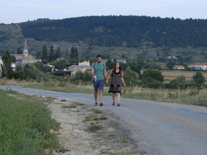 La massa di filmati visti uno dopo l’altro e parlati in lingue diverse ha dato la sensazione di vivere in un unico Paese 