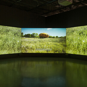 Jaye Rhee
Once Called Future, 2019
3-channel video installation with sound
7min 13sec.
Courtesy of the Artist and Gallery Baton 