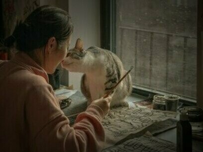 Tout a commencé avec l'écriture sur des papayrs avec des plumes, jusqu'aux avancées technologiques, tout cela pour remonter le temps et revenir à son point de départ