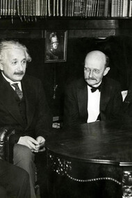 Meeting between the physicits Walther Nernst, Albert Einstein, Max Planck, Robert Andrews Millikan and Max von Laue