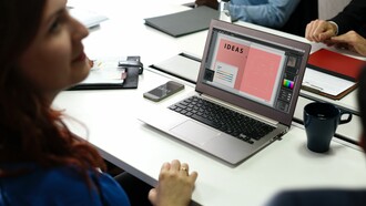 A las mujeres le sobran buenas ideas, pero siguen cobrando de media menos que los hombres