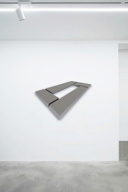 Wolfram Ullrich, Lori, acrilico su acciaio, 2022, 119x166,5x11 cm. Courtesy of Dep Art Gallery