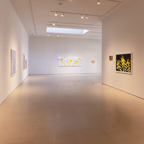 Alex Katz: Flowers at McClain Gallery, installation view, photo by Allyson Hunstman. Courtesy of McClain Gallery, Houston, Texas