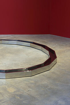 “Walter De Maria,” installation view © 2017 Estate of Walter De Maria. Photo by Robert McKeever.
