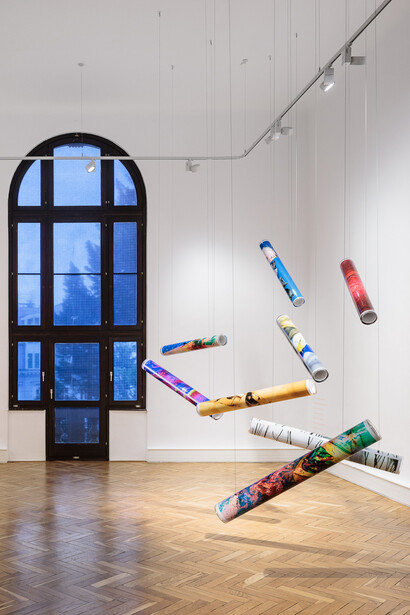 Wait a minute, ausstellungsansicht. Mit freundlicher genehmigung der OÖ Landes-Kultur GmbH