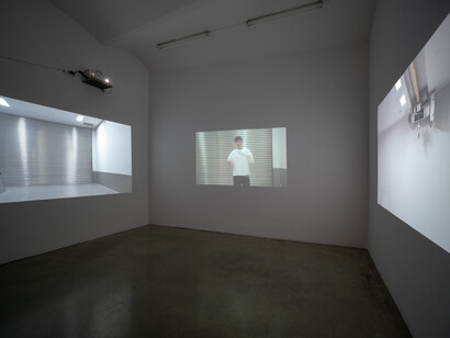 Ausstellungsansicht Johanna KANDL Stoff + Anna WITT Unboxing the Future, Christine König Galerie, Wien 2019
© Foto: Philipp Friedrich