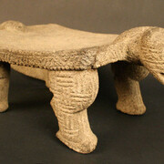 Piedra de moler zoomorfa: felino

Materiales: Piedra

Tardío 1100- 1500 d.C.

Medidas: 145mm de alto x 420mm de largo