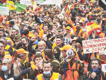 Protesta contra la Agenda 2030 y las políticas internacionales en España