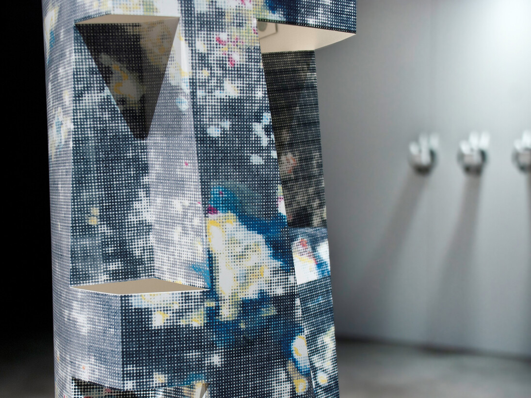 Marie Lelouche, Exhibition view « I am walking in… », 2015, sculpture (detail) Le Fresnoy, Studio national des arts contemporains, Tourcoing, France. Copyright Le Fresnoy Studio national des arts contemporains, Courtesy Galerie Alberta Pane