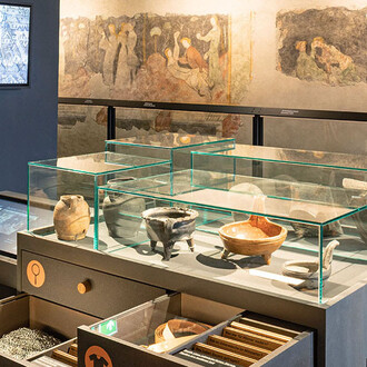 Neidhart Festsaal, ausstellungansicht. Mit freundlicher genehmigung des Musa Museums