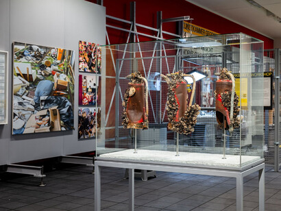 Verschiedene Künstler, Kunstkammer Gegenwart, Ausstellungsansicht. Mit freundlicher Genehmigung des Albertinum Museums