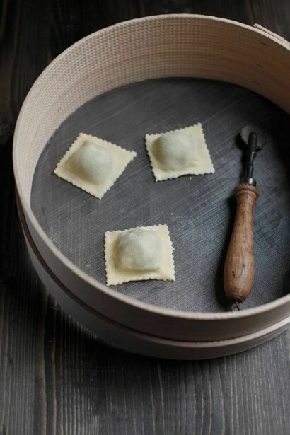 Tortelli maremmani durante la preparazione