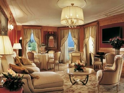  Presidential Frank Sinatra Lounge
