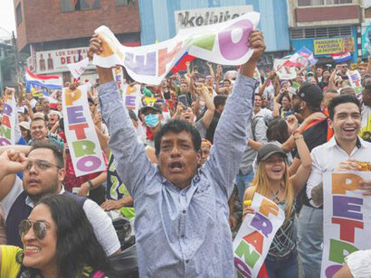 Manifestación por la victoria de Gustavo Petro en las elecciones de Colombia