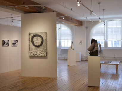 Illusive Presence. Courtesy of Carter Burden Gallery