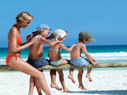 Usando protección solar