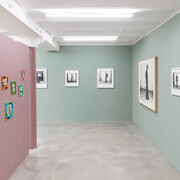 Malick Sidibé, Une jeunesse moderne, vue d'exposition. Avec l'aimable autorisation de la Galerie Magnin-A