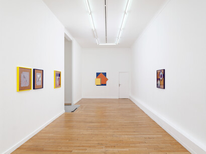 Dorothea Rockburne, vue de l'exposition. Avec la courtoisie de la Galerie Ceysson et Bénétière