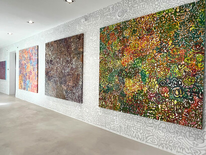 Mr Doodle, Doodle frenzy, vista de exhibición. Cortesía de Villazan