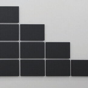 Alan Charlton

Triangle Grid Painting, 2011
Acrilico su tela, 193,5x283,5 cm

Veduta parziale dell’esposizione
A arte Studio Invernizzi, Milano, 2011

Courtesy A arte Invernizzi, Milano
Foto Bruno Bani, Milano

