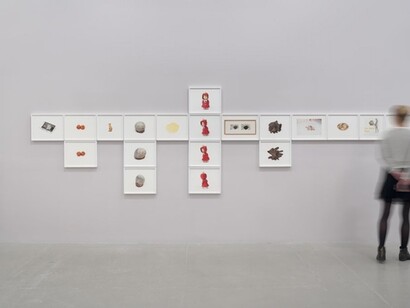 Roni Horn, Exhibition view. Courtesy of Hauser & Wirth