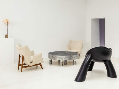 Various artists, Summer by design 2025, exhibition view. Courtesy of Carpenters Workshop Gallery