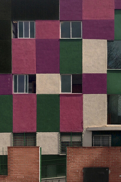 Natalie Larsson, Building Several Colors