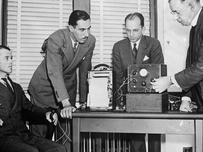 El polígrafo o detector de mentiras se basa en el registro de respuestas fisiológicas y en la interpretación de las mismas