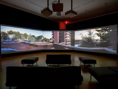 La obra 'Proyectos de Fallingwater',  en exhibidos en la Galería Speyer en Fallingwater, ubicada aproximadamente a 70 millas al sureste de Pittsburgh en Mill Run, Pensilvania, presentó 13 proyectos realizados y no realizados 