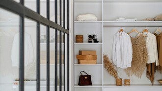 Non è la quantità di cose che possediamo a darci felicità, ma la qualità del tempo che viviamo, il benessere non dipende dagli oggetti ma da come vivi