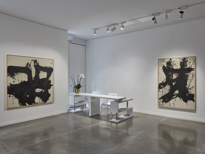 Santiago Parra, Installation view. Courtesy of JD Malat Gallery