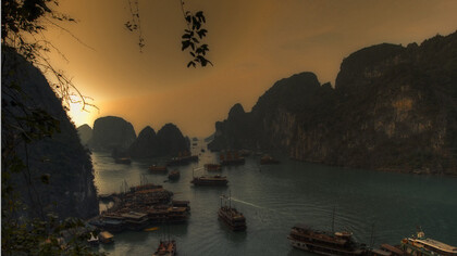 Ha Long Bay, barcos. Fotografia Marc Stoeckel