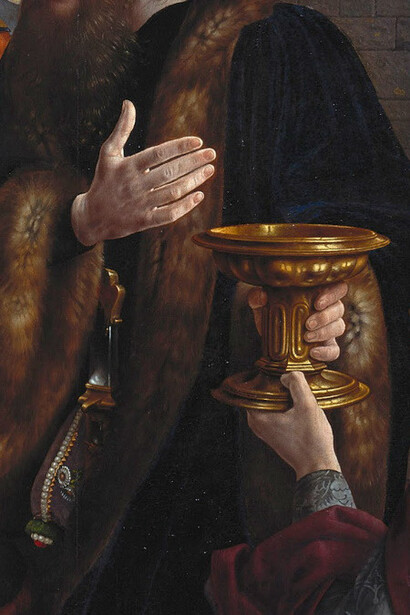 Die Anbetung der Könige, Hugo van der Goes, ca. 1470. Ausschnitt, Detail: Hand und Kelch; Konturen, Objekte, Ebenen