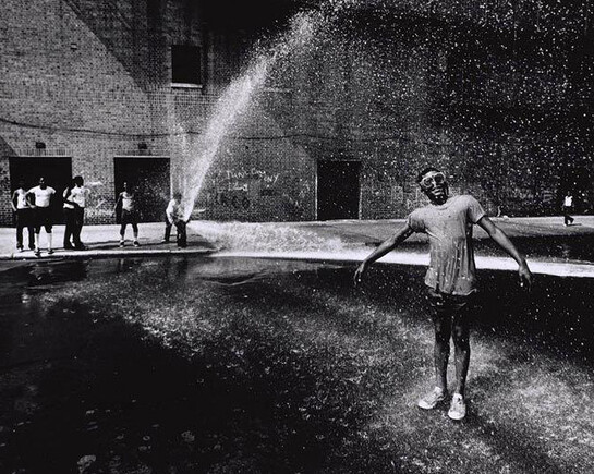 Black in America: Louis Draper and Leonard Freed. Courtesy of Cleveland Museum of Art 