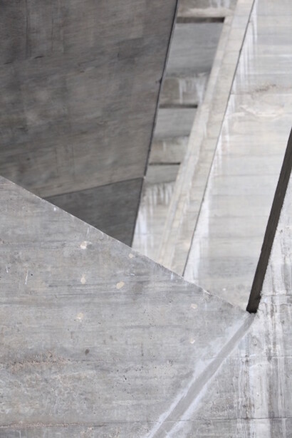 Tobias Grewe, Refraction Concrete #3 - Rio de Janeiro, 2015, Digitaler FIna Art Print auf Rag Photografique, 32,9 x 49,3 cm, Aufl. 1/5, Courtesy Galerie Judith Andreae