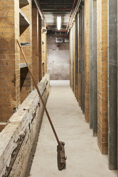 Closed for installation. Courtesy of SculptureCenter