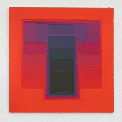 Karl Gerstner, Color Sound, ca. 1970s, acrylic on cardboard, 17 x 17 inches
. Courtesy of the artist and Meredith Rosen Gallery
