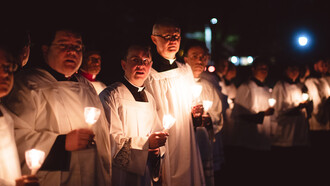 Mi primer escrito con pretensiones literarias; un relato ambientado en el tópico de la Semana Santa