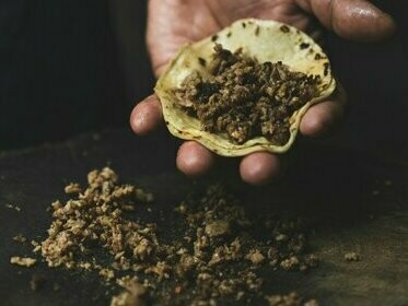 La preparazione di un tacos