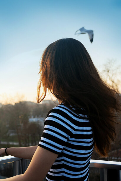 Entre aeropuertos, amaneceres y ciudades ajenas, descubrí que incluso lejos de casa siempre aparecen señales que dicen: no estás sola