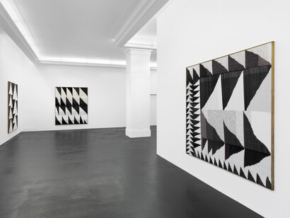 Brent Wadden,  About Time, 2013,  Installation view: Peres Projects, Berlin, Courtesy of Almine Rech Gallery; Peres Projects, Berlin and Mitchell-Innes & Nash, NY.