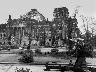 Ruinas del Reichstag después del incendio del el 27 de febrero de 1933, Berlín