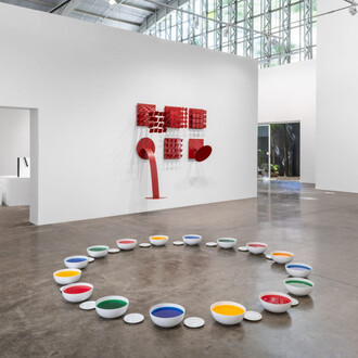 Lygia Pape, Sendo, vista da exposição. Cortesia de Mendes Wood DM