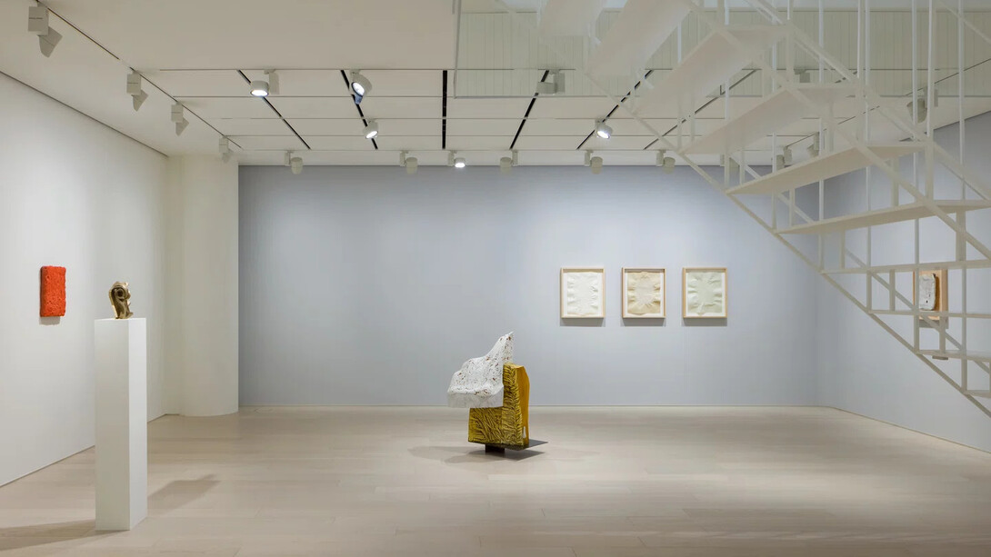 Arlene Shechet, Beyond belief, exhibition view. Courtesy of Pace Gallery