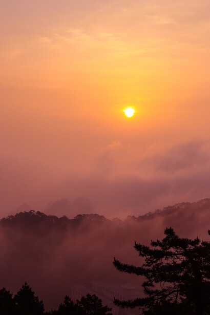Yellow Mountains © Andrew Ermakov  