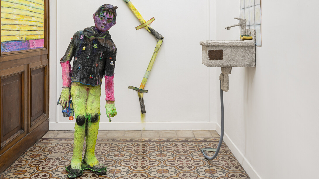 Giuliana Rosso, Resta fosforescente, 2023, oil paint, acrylic and chalk on paper-maché, unique edition. Courtesy the artist and The Address Gallery