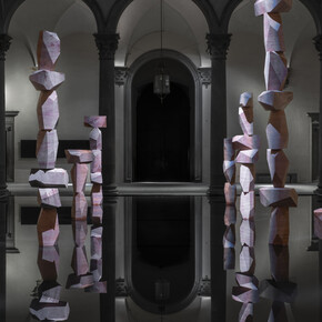 Superflex, There are other fish in the sea, vista della mostra. Cortesia di Palazzo Strozzi. Foto di Ela Bialkowska, Okno Studio
