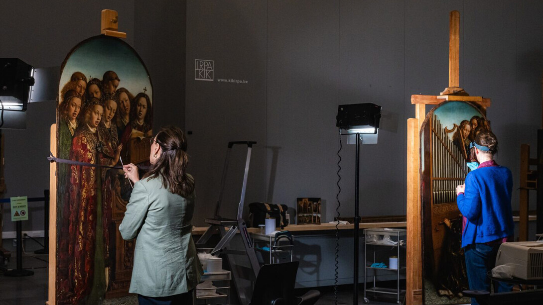 Restauration de l’Agneau mystique, vue d'exposition. Avec l'aimable autorisation du Musée des Beaux-Arts de Gand